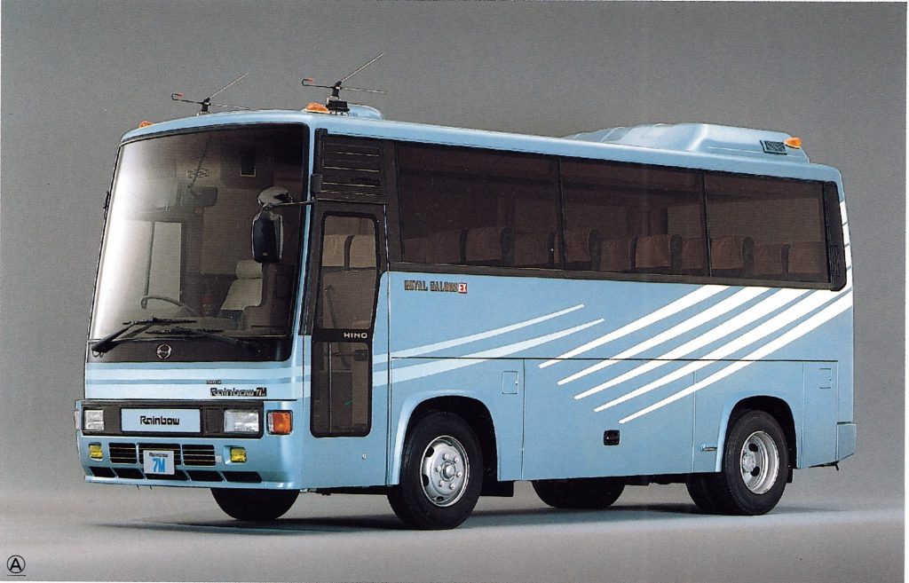 小型観光バス